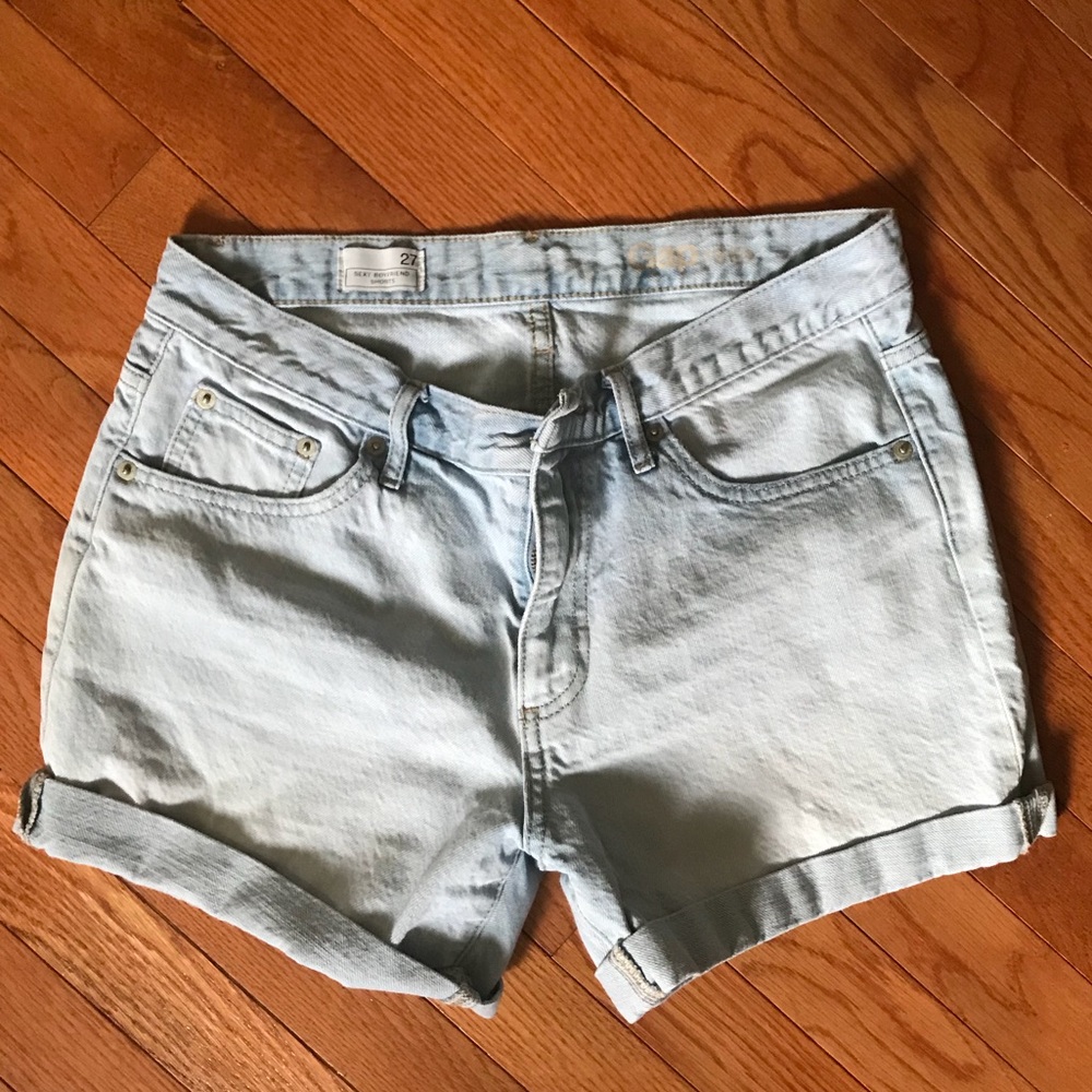 Gap Lightwash Sexy Boyfriend Shorts
